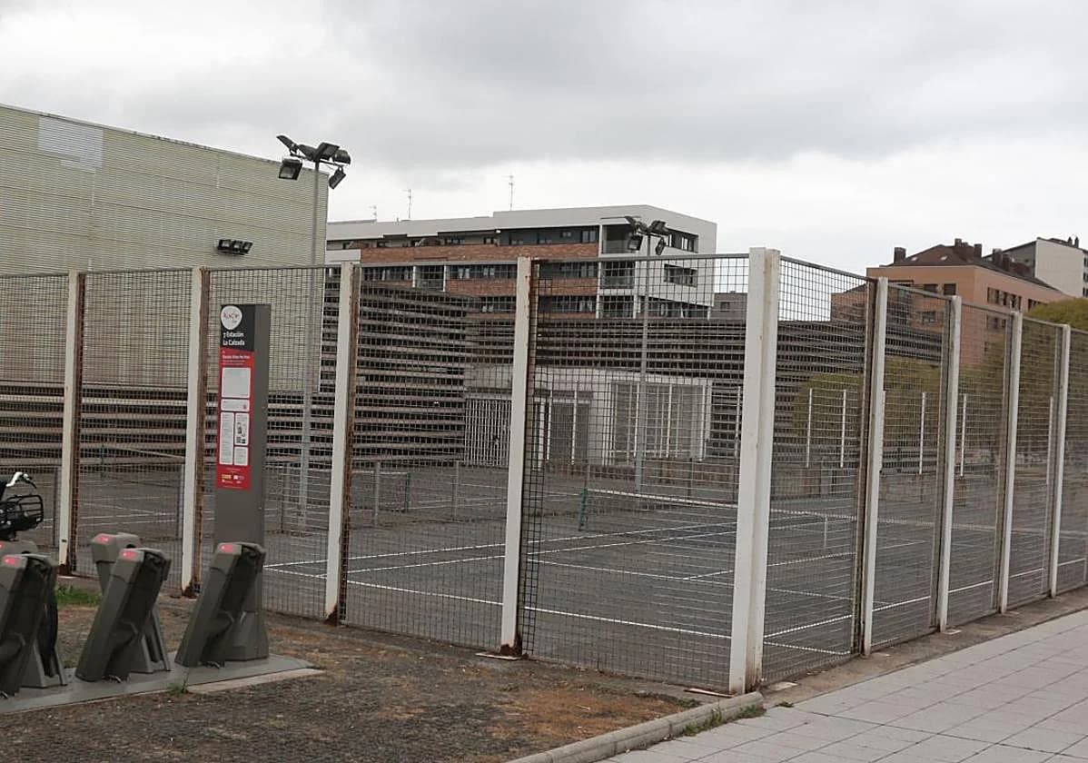 Complejo Deportivo La Calzada - baloncesto in Gijón