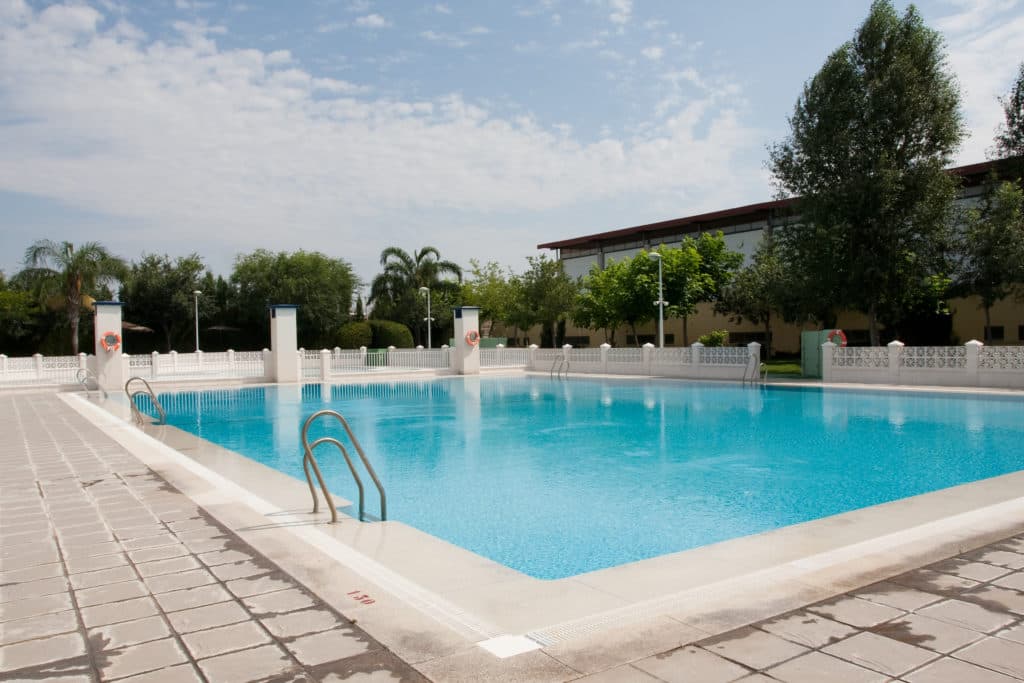 Municipal swimming pool Luis Uruñuela - natacion in Encinarejo de Córdoba