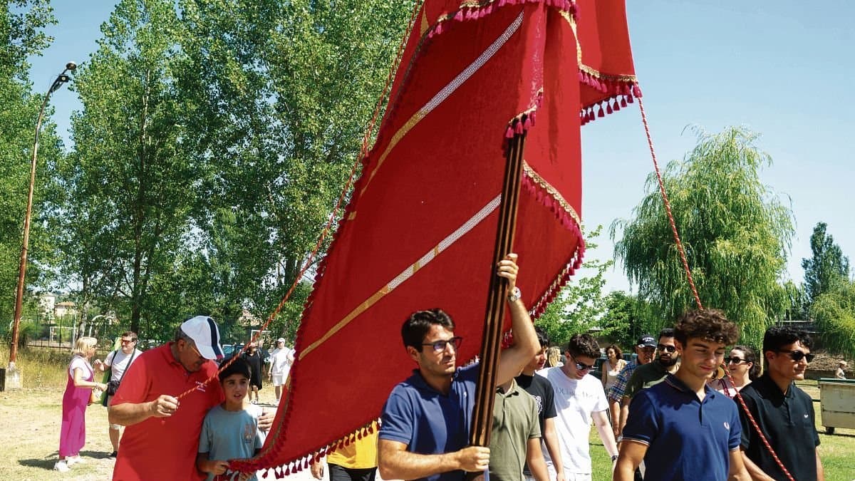Campo de Fútbol Gradefes - fútbol in Gradefes