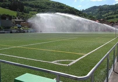 Campo de fútbol La Bárzana - fútbol in Mieres