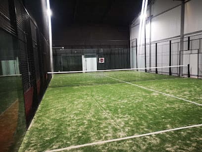 Pádel Black - Alquiler de Pistas en Cuarte de Huerva (Zaragoza) - padel in Cuarte de Huerva