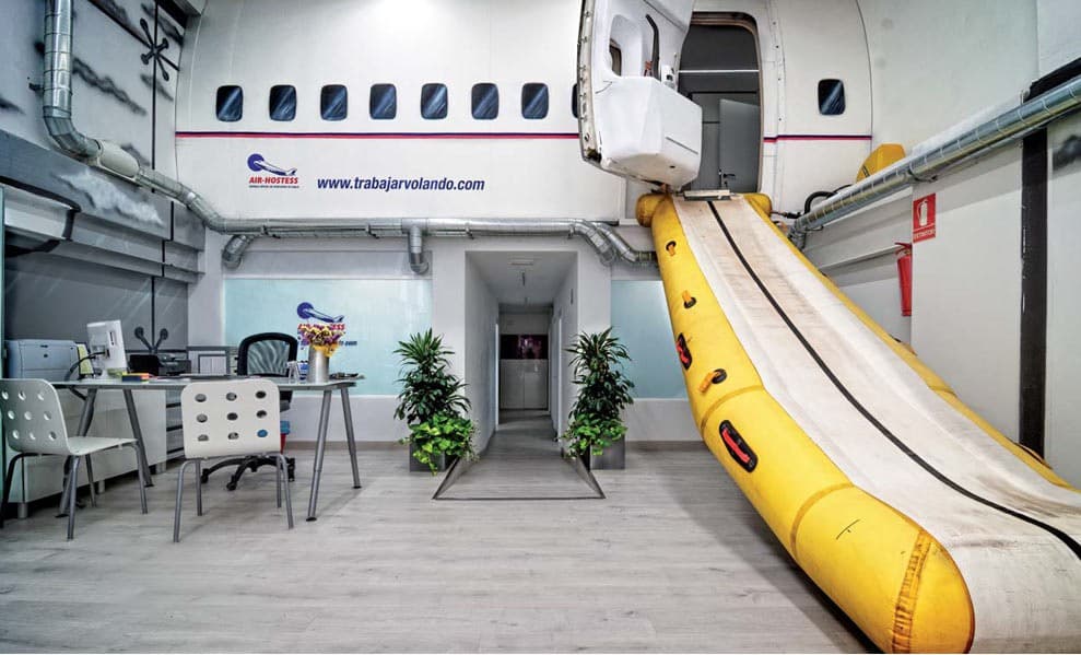 Air Hostess Valencia - natacion in València
