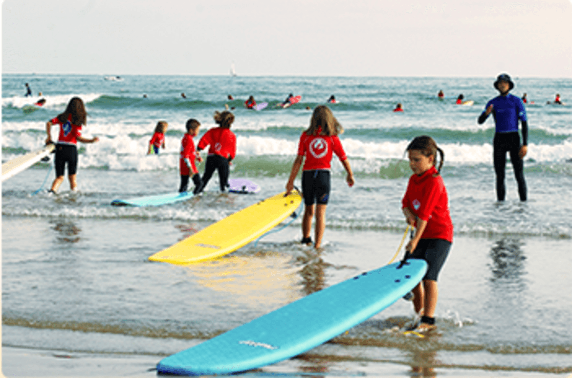 Central Surf Eskola - surf in Irun