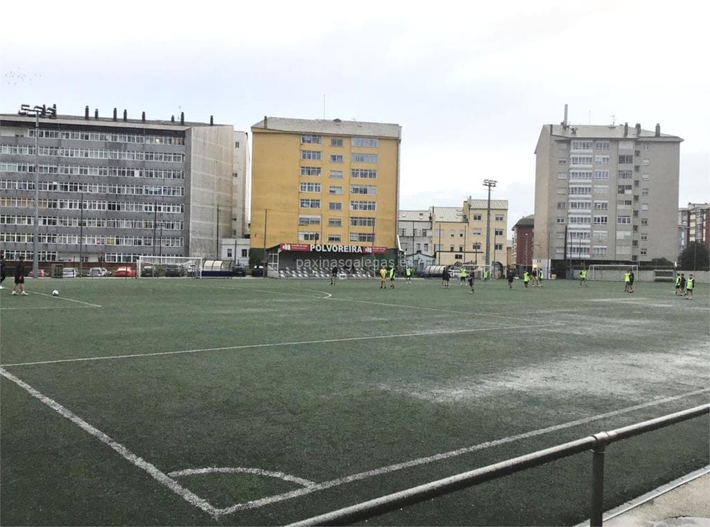 Campo de Fútbol A Polvoreira (SDC Polvorín) - fútbol in Lugo