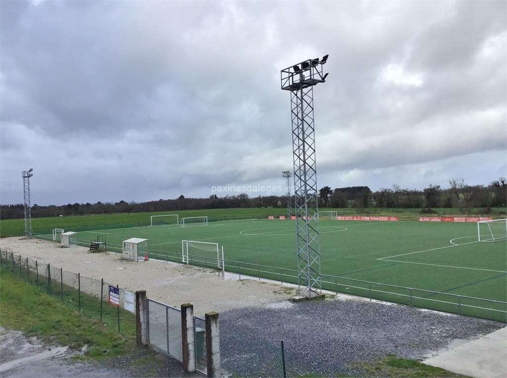 Campo de Futbol CD Castro - fútbol in Castro de Ribeiras de Lea