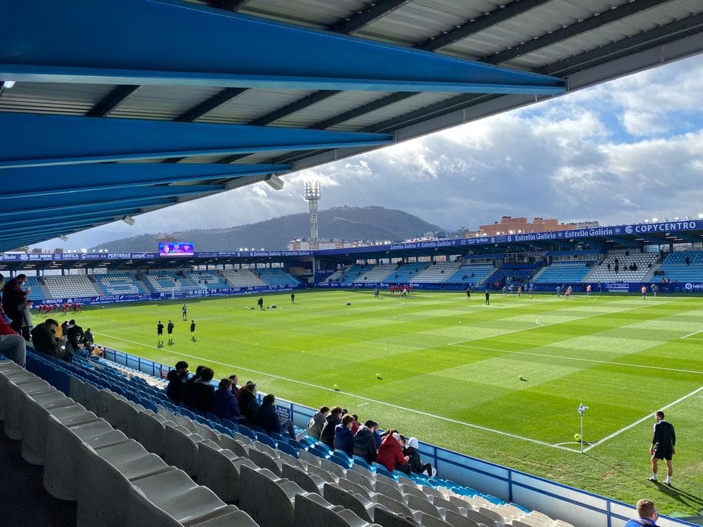 Estadio Municipal El Toralín - fútbol in Ponferrada