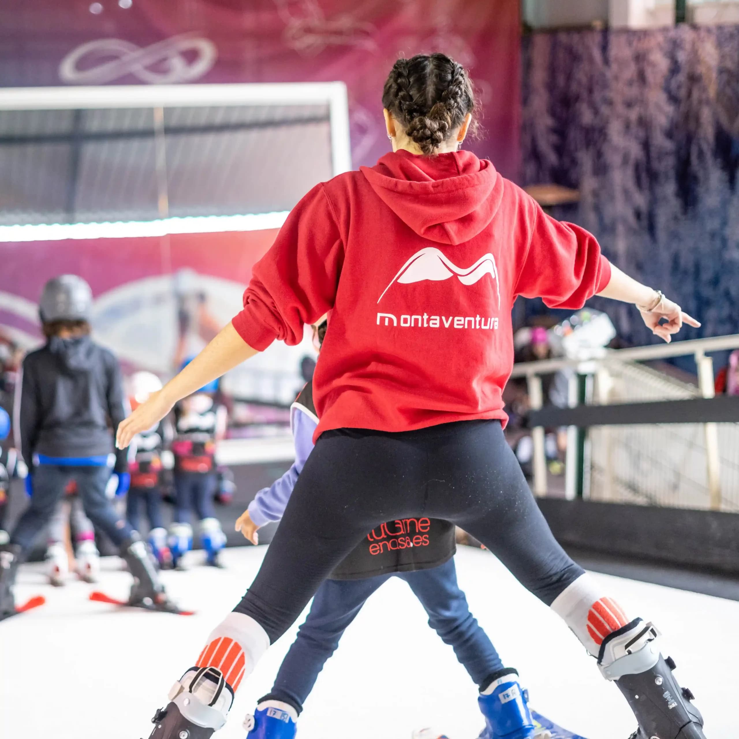 MONTAVENTURA, Club de esquĂ y senderĂsmo - ski in Boadilla del Monte